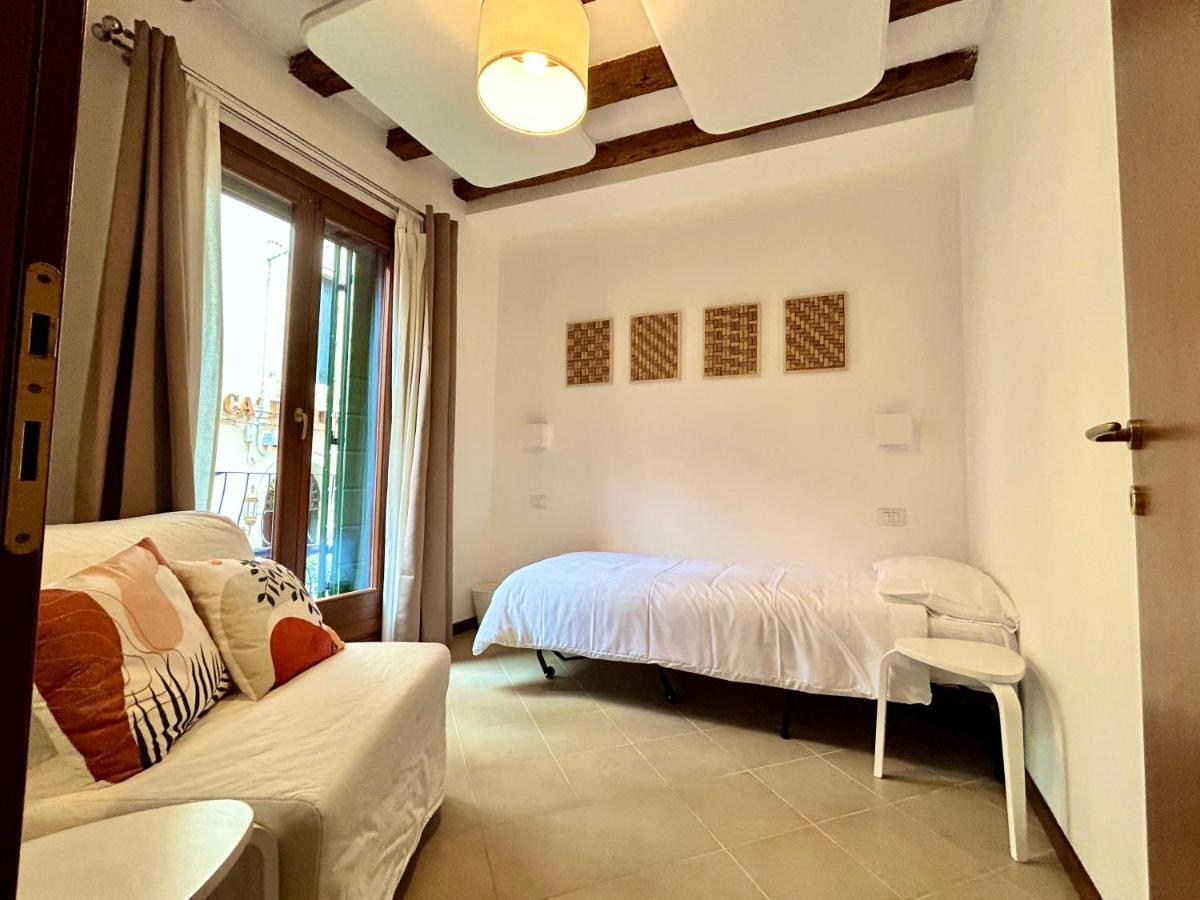 Flat Romantic Domus Remedio Venedig